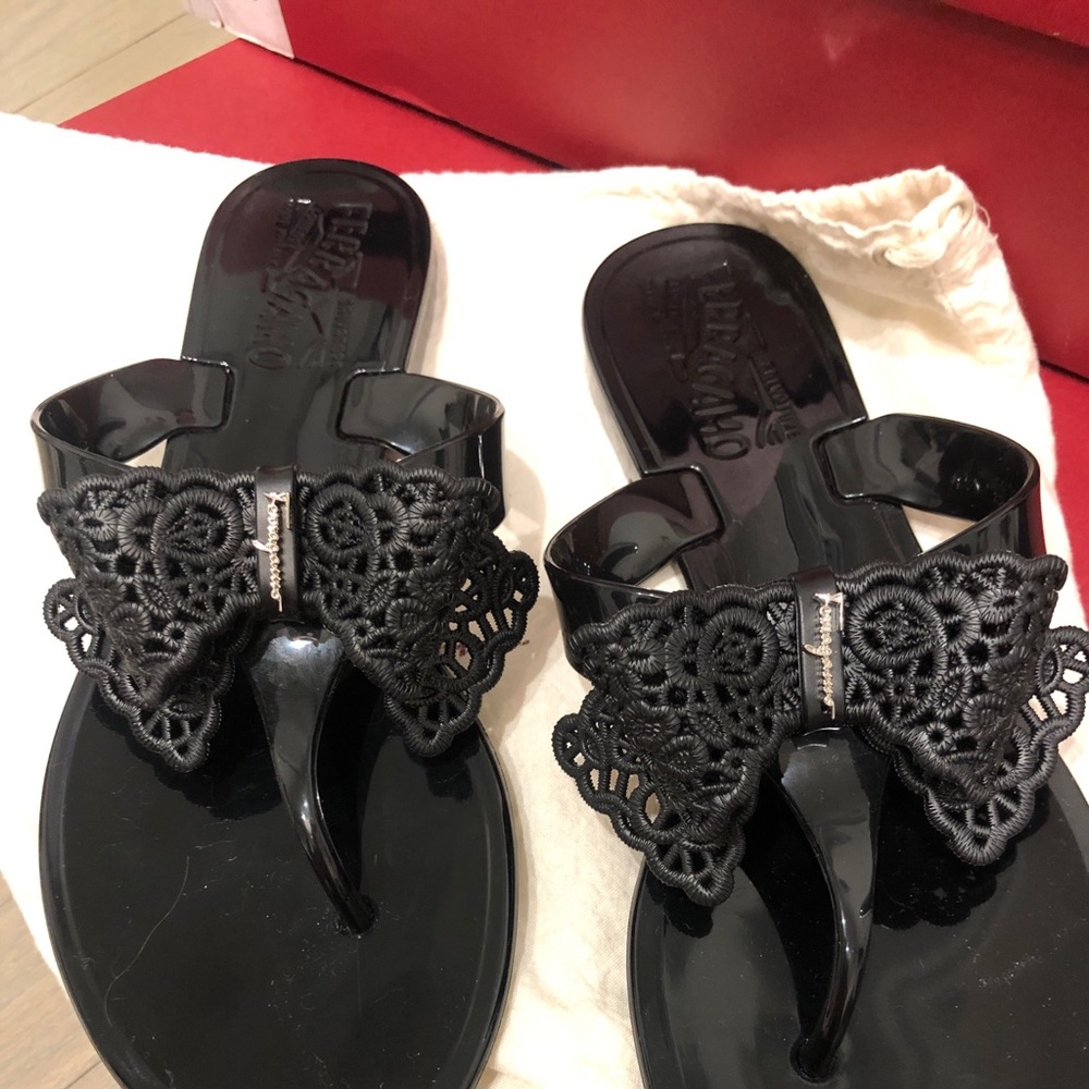 Ferragamo sandals brand new - Picture 2 of 5